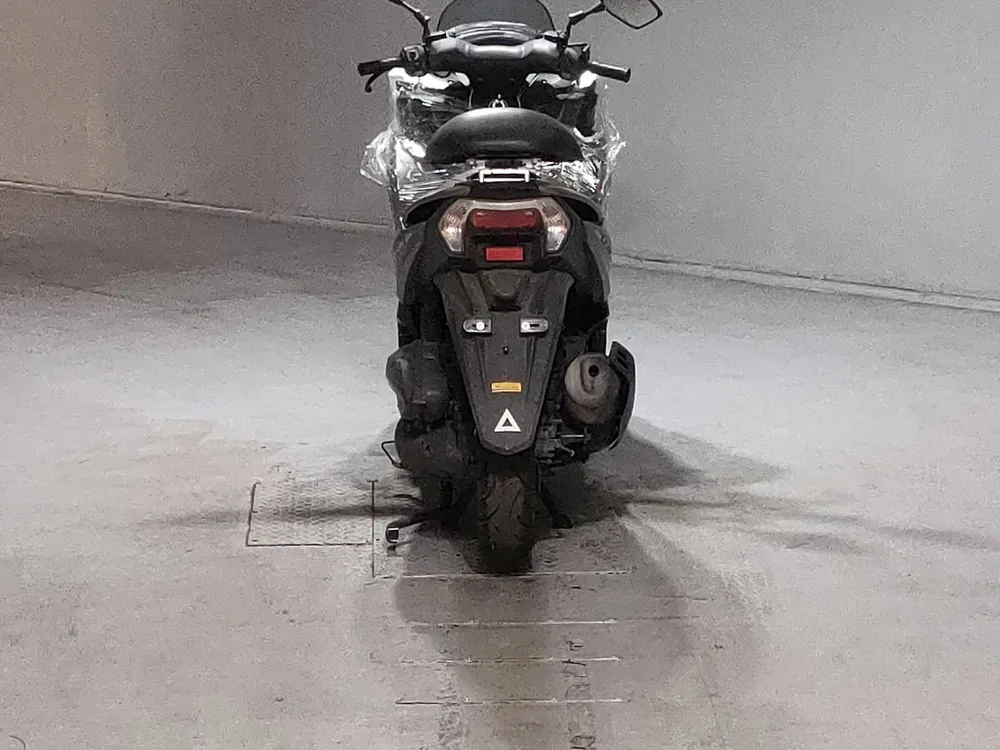 Yamaha Tricity 125, серый, фото 4