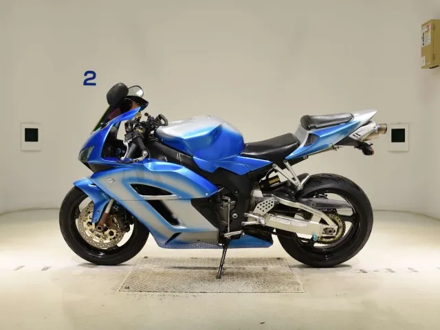 Honda CBR1000RR 2004, blue | silver, фото 2