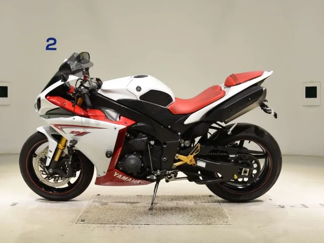 Yamaha YZF-R1 2009, white | red, фото 2