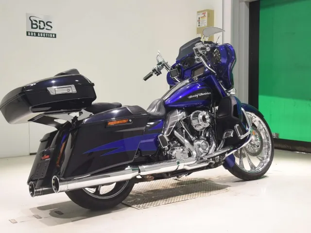 Harley-Davidson FLHXSE1870CVO 2017, синий, фото 5