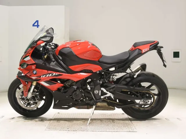 BMW S1000Rr 2023, красный, фото 2