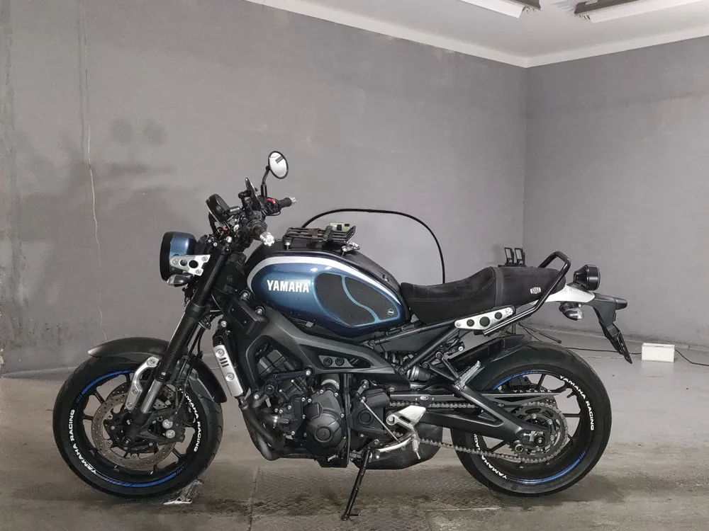 Yamaha XSR900 2017, silver / blue, фото 2