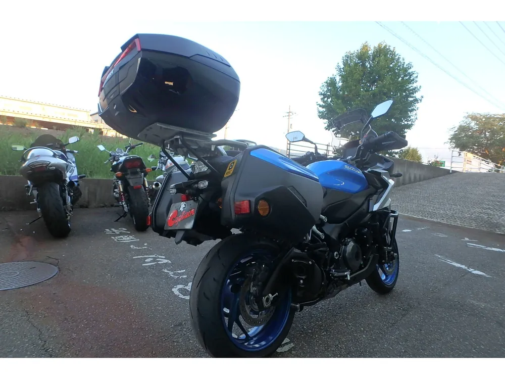 Suzuki GSX-S1000GX 2024, silver / blue, фото 7