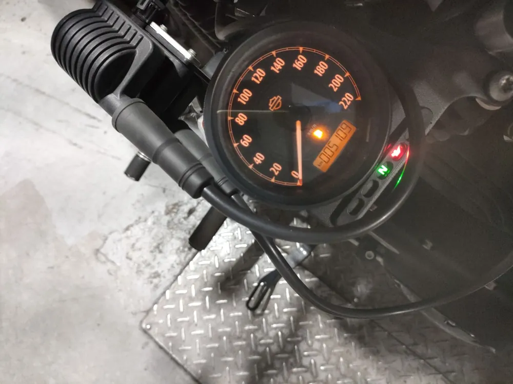 Harley-Davidson XL883N 2014, чёрный, фото 5