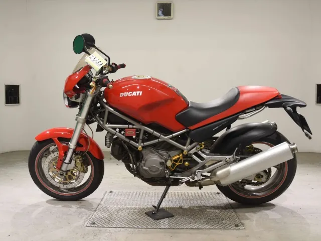 Ducati MONSTER 900 IE 2002, красный, фото 2
