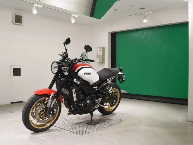 Yamaha XSR900 2020, white | red | black, фото 4