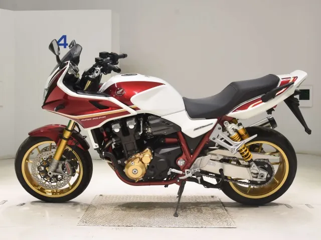 Honda CB1300 2023, white | red, фото 2