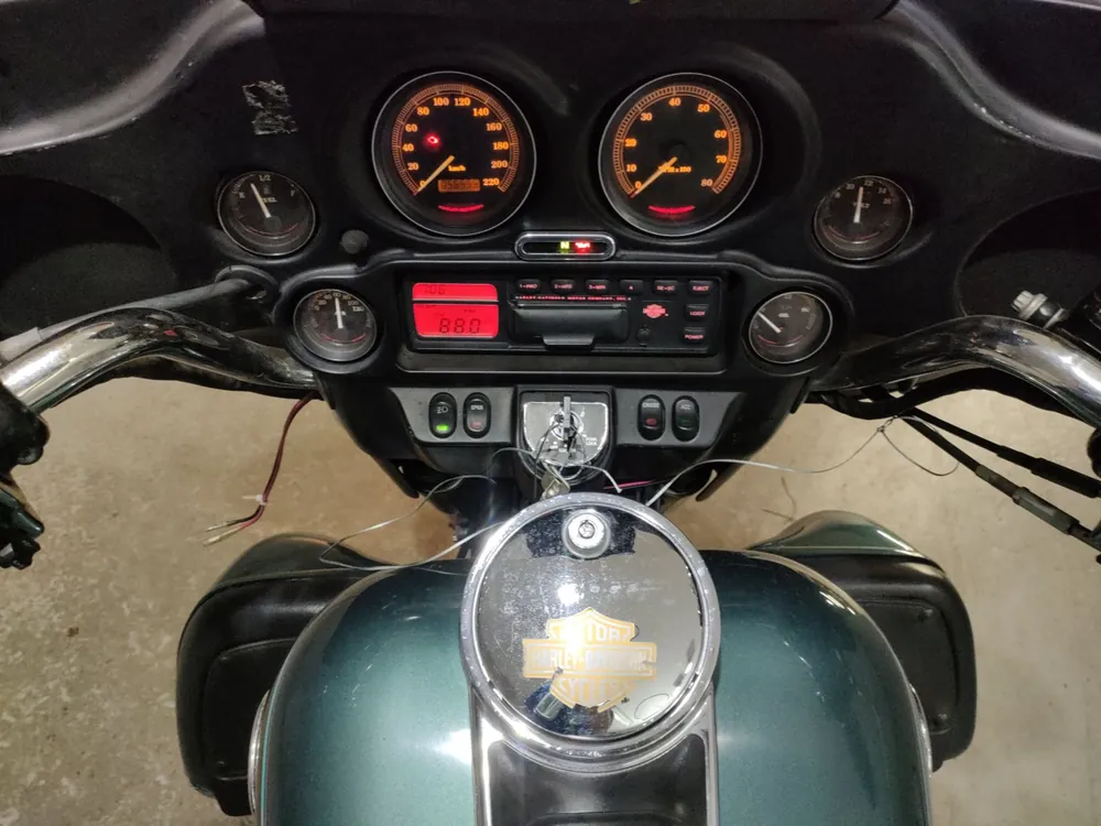 Harley-Davidson FLHTCU-I 1450 2000, black / green, фото 5