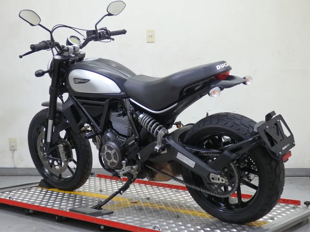 Ducati Scrambler Icon 2017, black/silver, фото 4