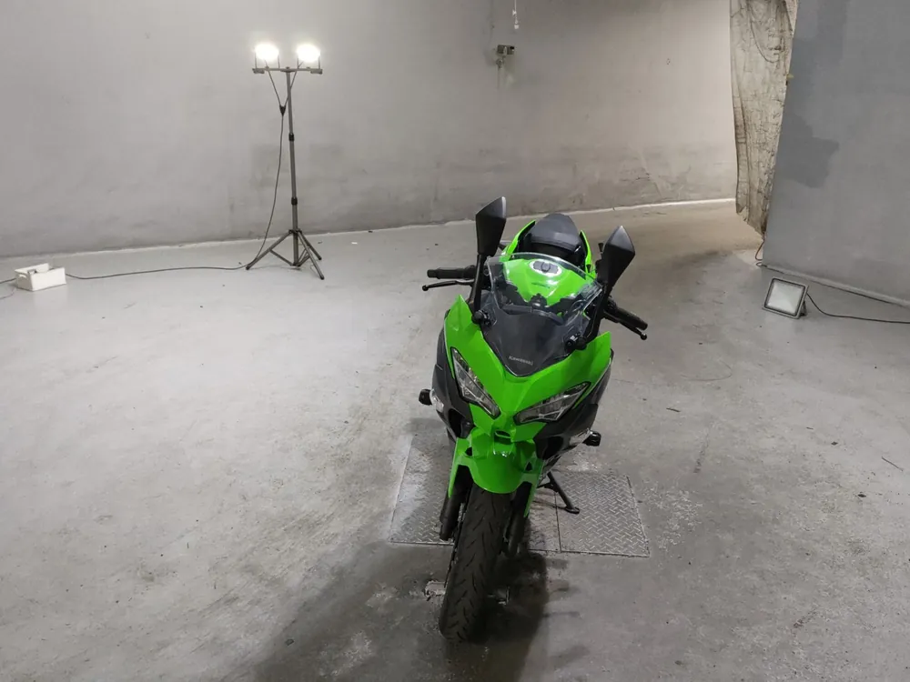 Kawasaki Ninja 400 2019, black / green, фото 3