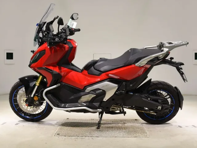 Honda X-ADV750 2023, красный, фото 2