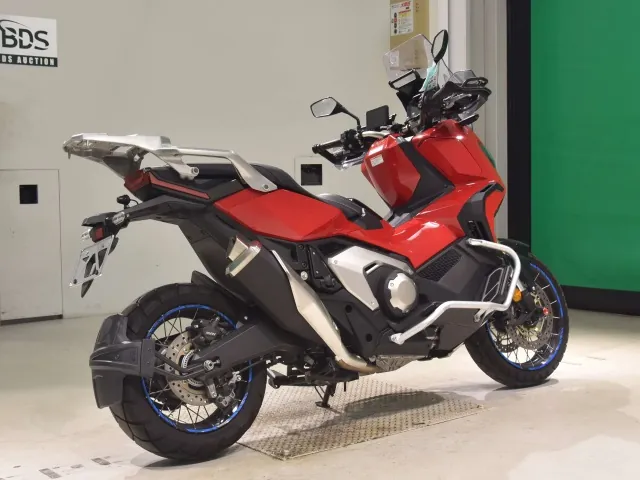 Honda X-ADV750 2023, красный, фото 5