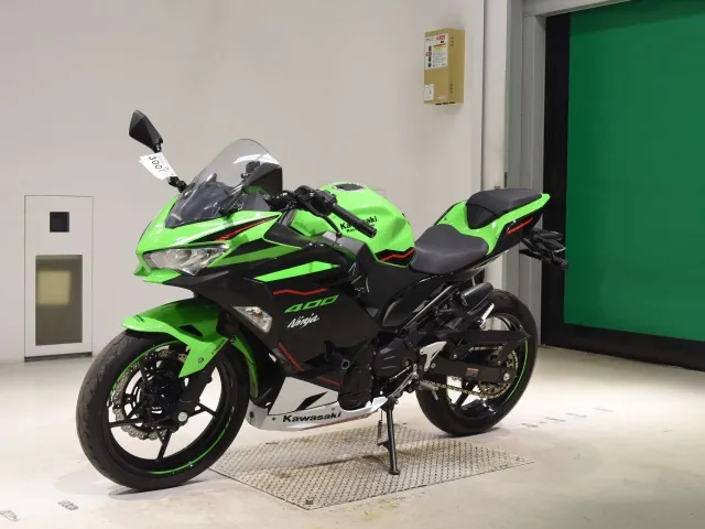 Kawasaki Ninja 400 2022, black | green, фото 4