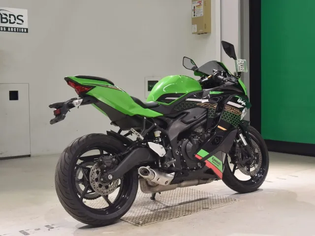 Kawasaki Ninja ZX-25R, black | green, фото 5