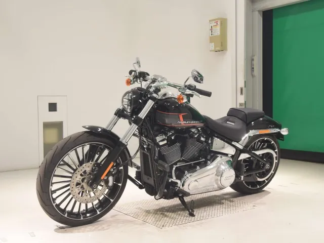 Harley-Davidson FXBR1920 2023, чёрный, фото 4