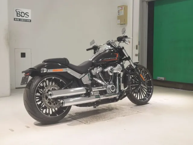 Harley-Davidson FXBR1920 2023, чёрный, фото 5