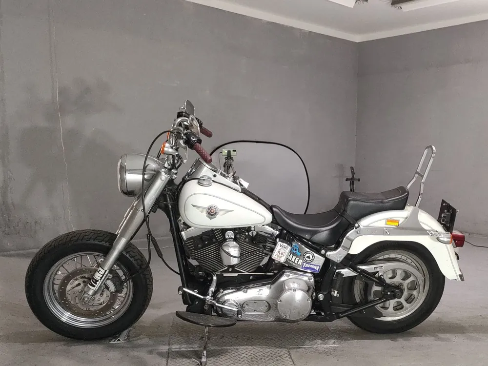 Harley-Davidson Fat Boy 2002, белый, фото 2