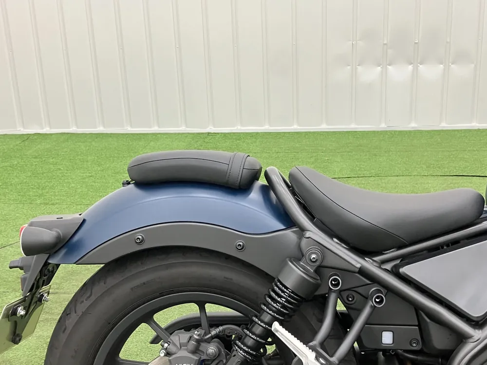Honda Rebel 500 2023, чёрный, blue m, фото 13