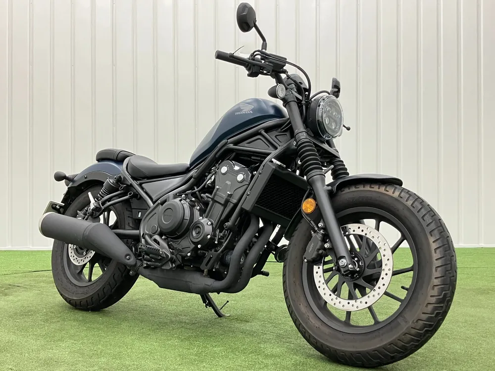 Honda Rebel 500 2023, чёрный, blue m, фото 3