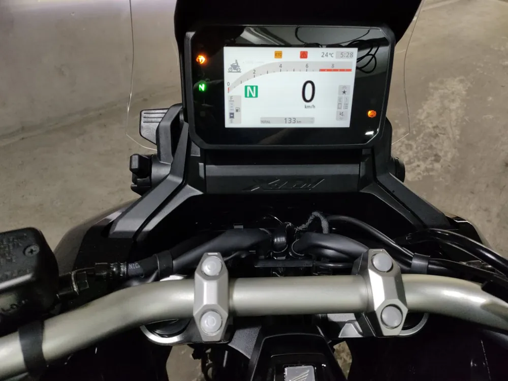 Honda X-ADV750 2026, чёрный, фото 5