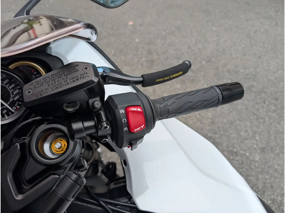 Suzuki Hayabusa 2025, белый, фото 13