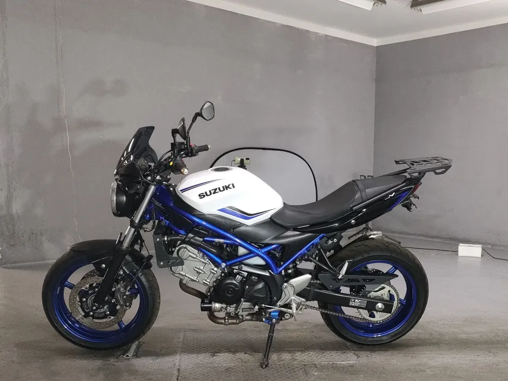 Suzuki SV650 2020, white / blue, фото 2