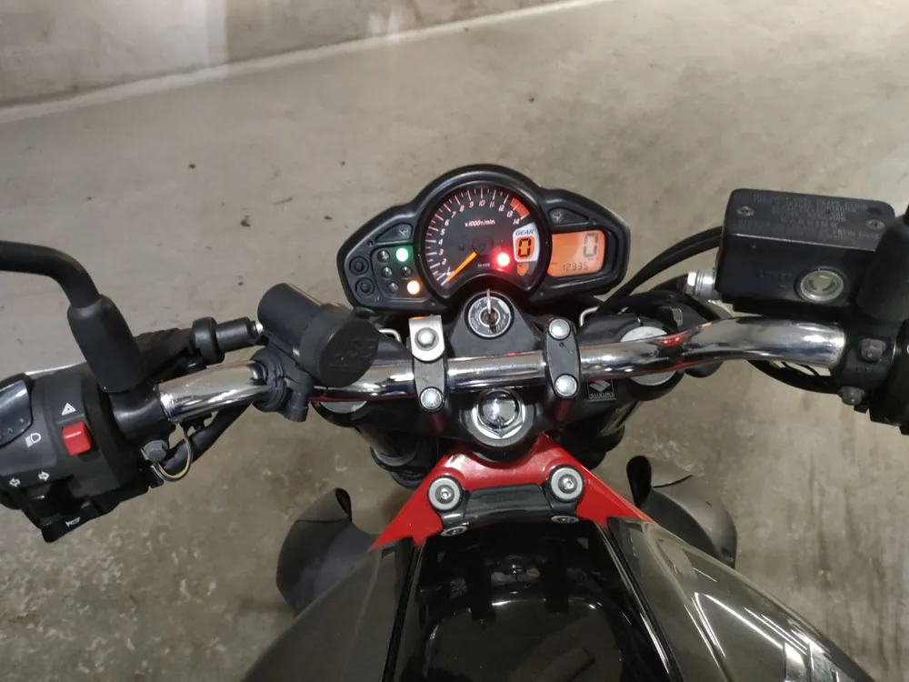 Suzuki Gladius 400 ABS 2014, чёрный, серый, фото 5