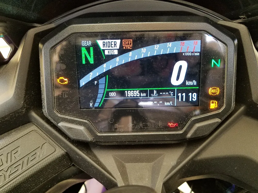 Kawasaki ZX-4R SE 2023, фиолетовый, фото 3