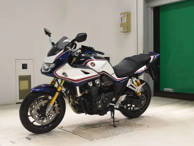 Honda CB1300 2023, white | red | blue, фото 4