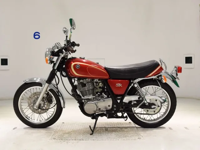 Yamaha SR400 2011, красный, фото 2