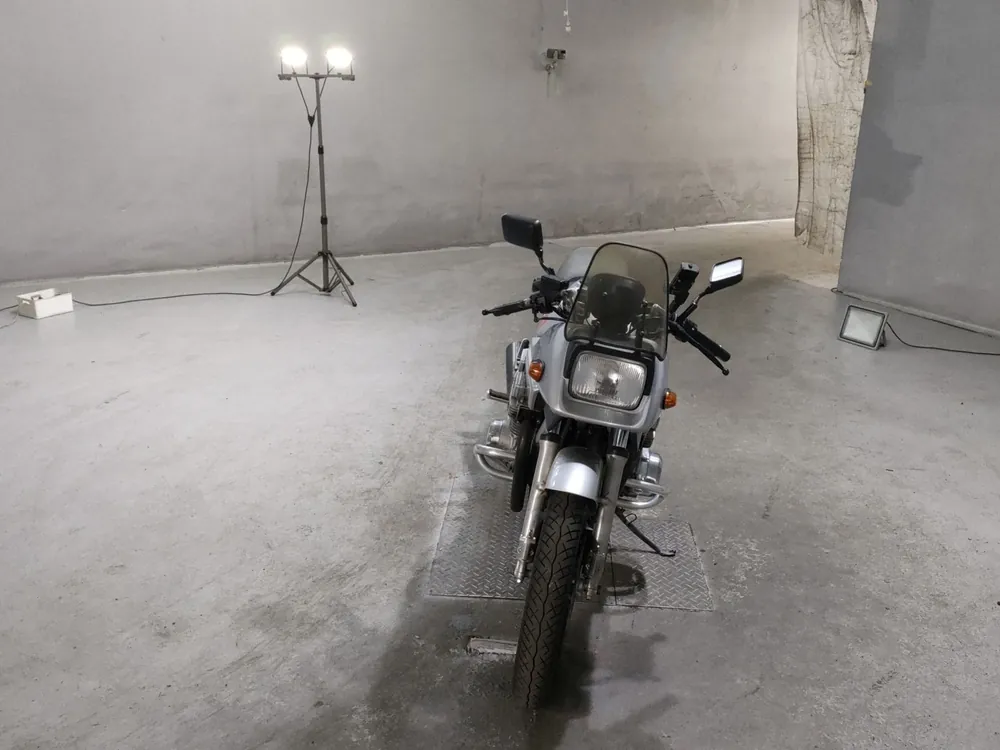 Suzuki GSX1100S Katana 1992, серебристый, фото 3
