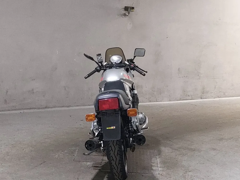 Suzuki GSX1100S Katana 1992, серебристый, фото 4