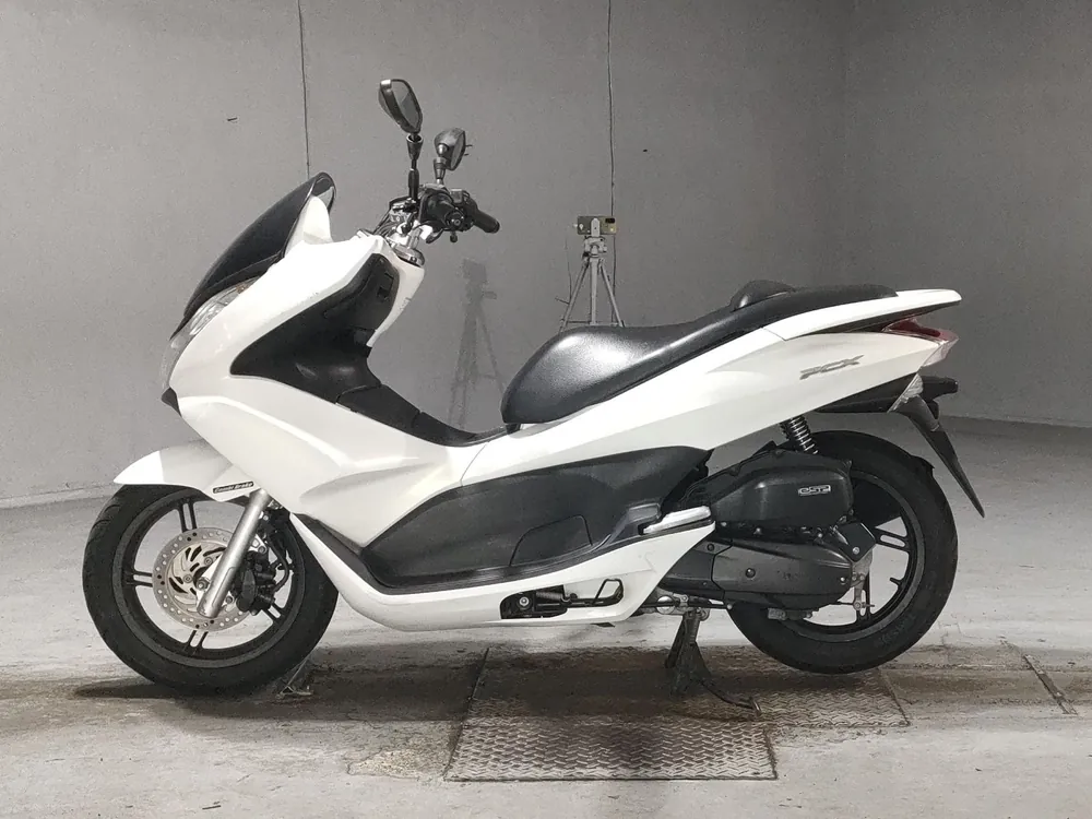 Honda PCX JF28, белый, фото 2