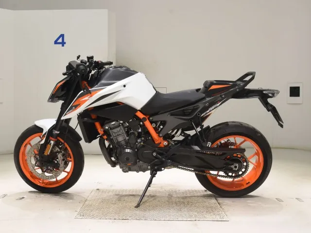 KTM 890 Duke R 2021, white | black, фото 2