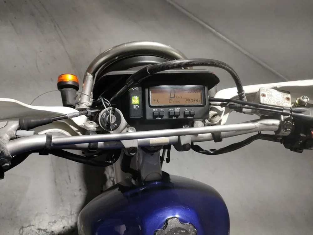 Suzuki DR250R, white / blue, фото 5