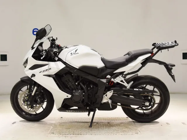Honda CBR650R 2023, белый, фото 2