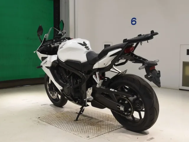 Honda CBR650R 2023, белый, фото 6