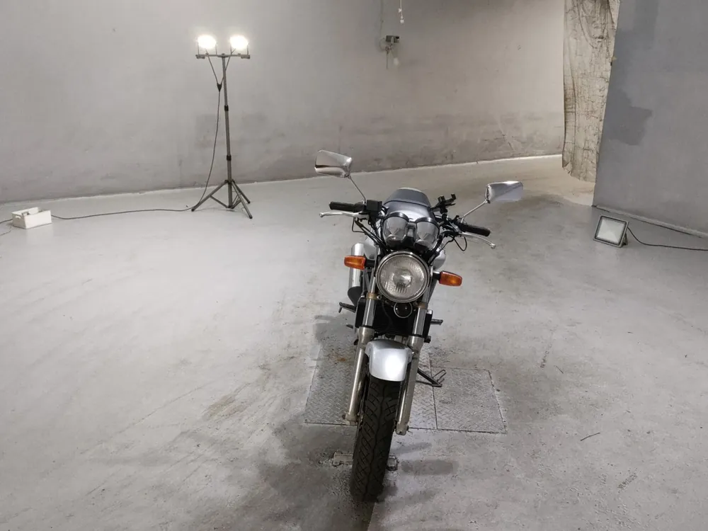 Honda VTR250 MC33, серебристый, фото 3