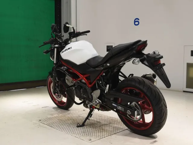 Suzuki SV650 2021, белый, фото 6