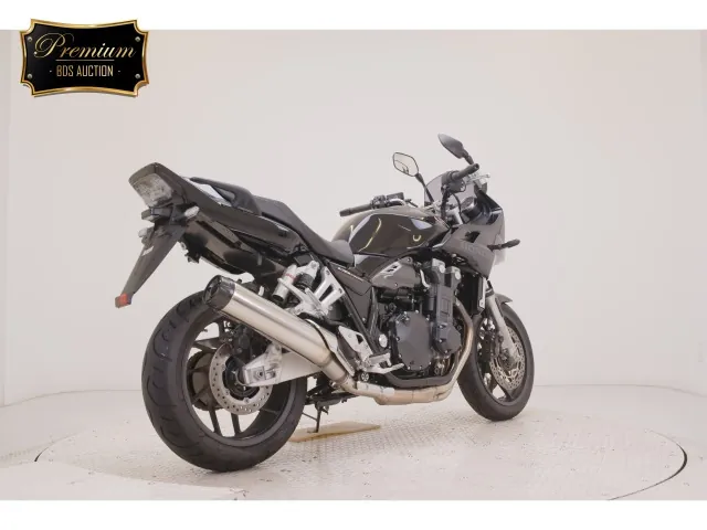 Honda CB1300 2026, black | gunmetal, фото 5