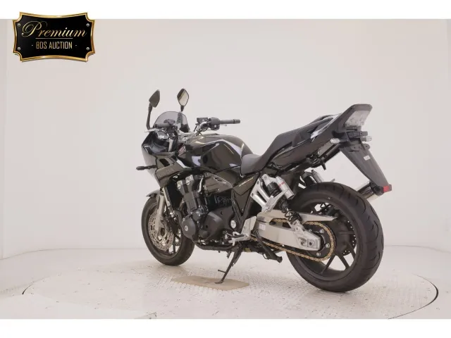 Honda CB1300 2026, black | gunmetal, фото 6
