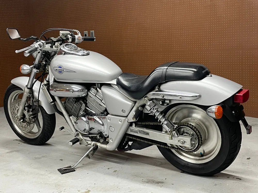 Honda V-Twin Magna 250, серебристый, фото 4