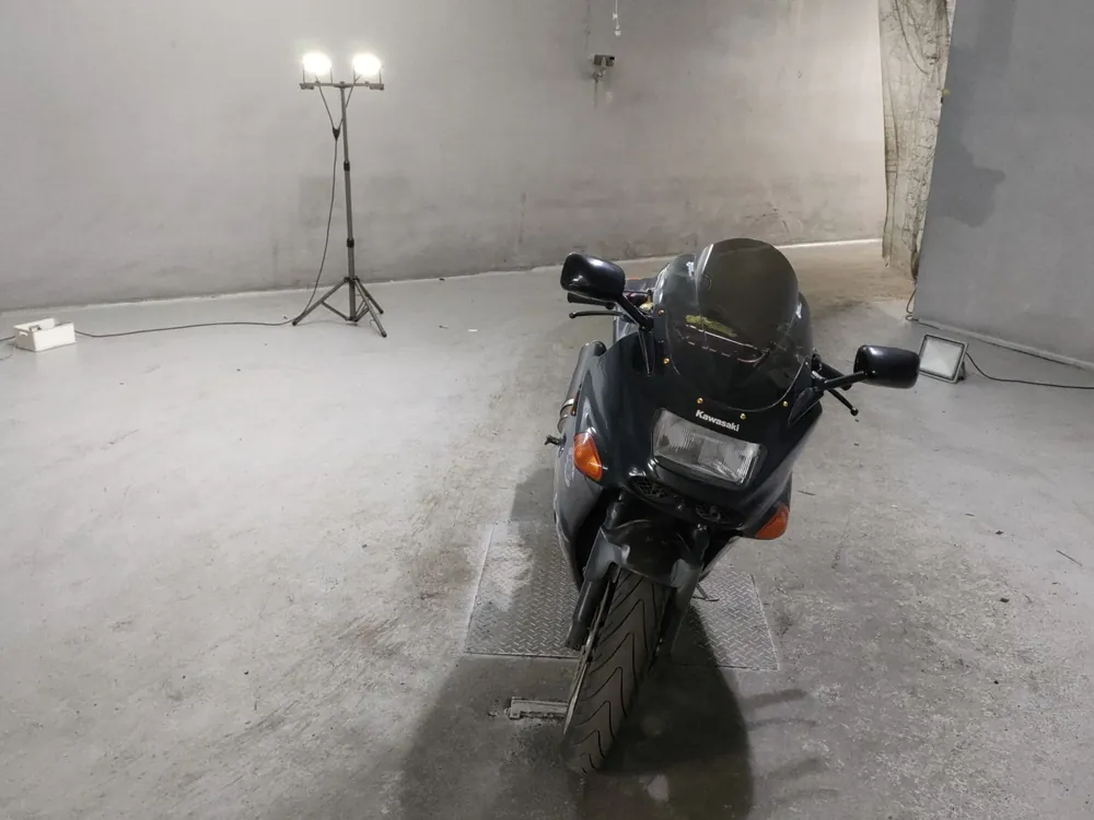Kawasaki ZZ-R1100 1994, чёрный, фото 3