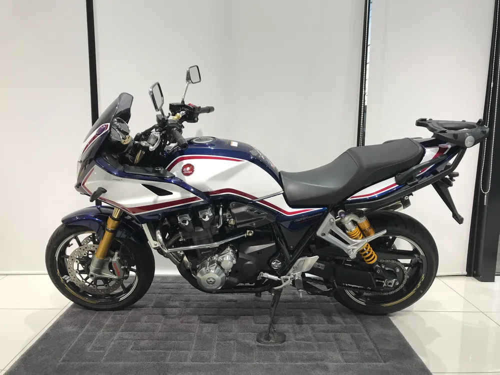 Honda CB1300 2021, white / navy blue, фото 5