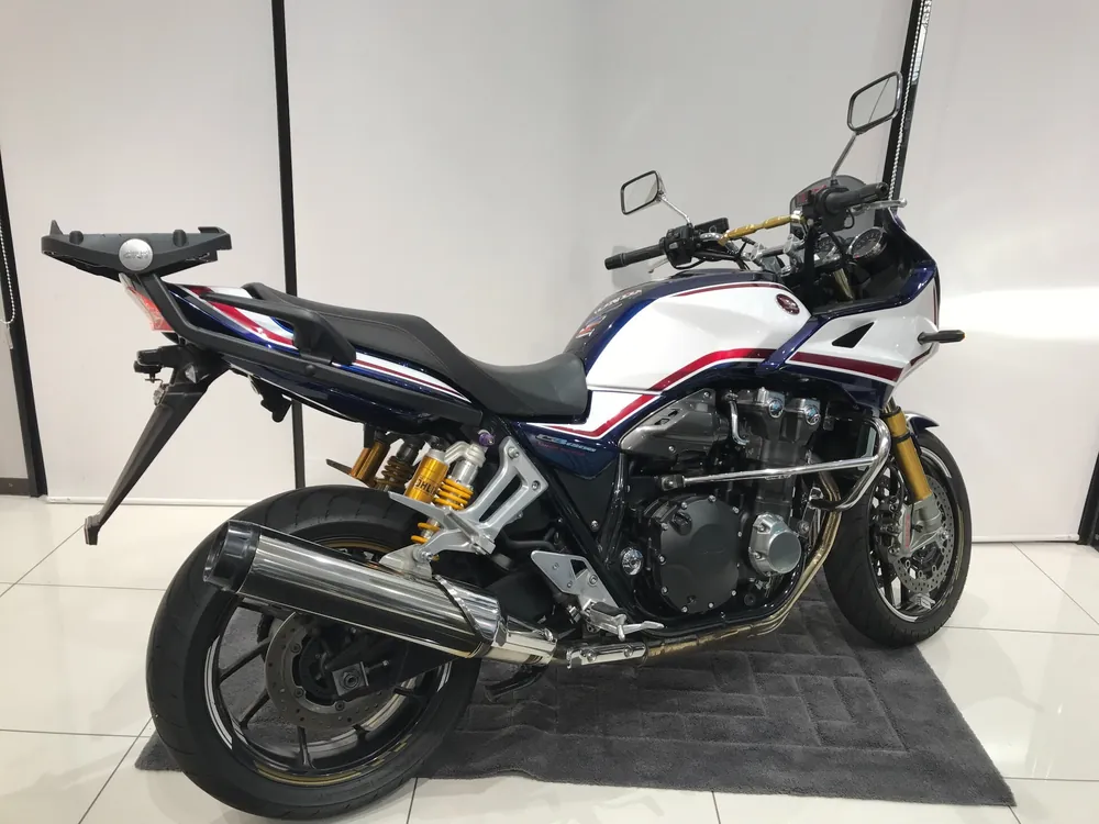 Honda CB1300 2021, white / navy blue, фото 9