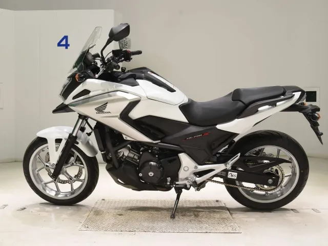 Honda NC750X Type-LD 2017, белый, фото 2