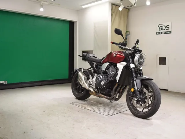 Honda CB1000R 2019, красный, фото 3