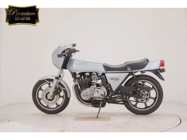 Kawasaki Z1-R 2026, light blue, фото 2