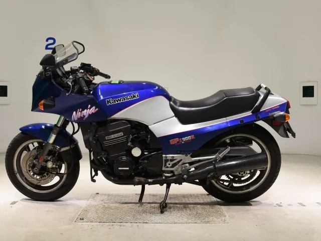 Kawasaki GPZ900R Ninja 1984, blue | silver, фото 2
