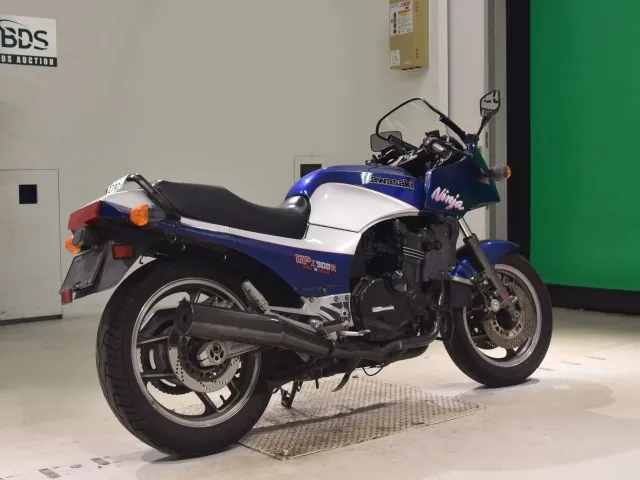 Kawasaki GPZ900R Ninja 1984, blue | silver, фото 5